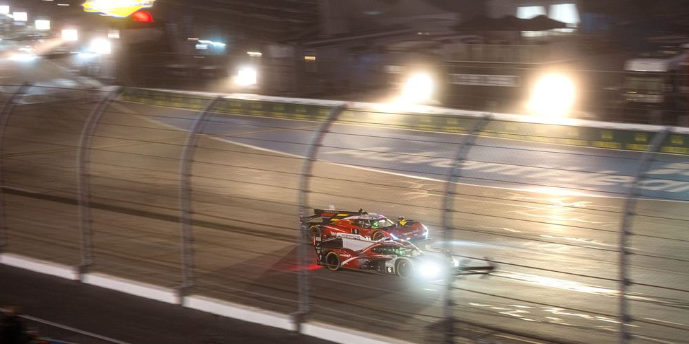 Two cars, Streaking headlights